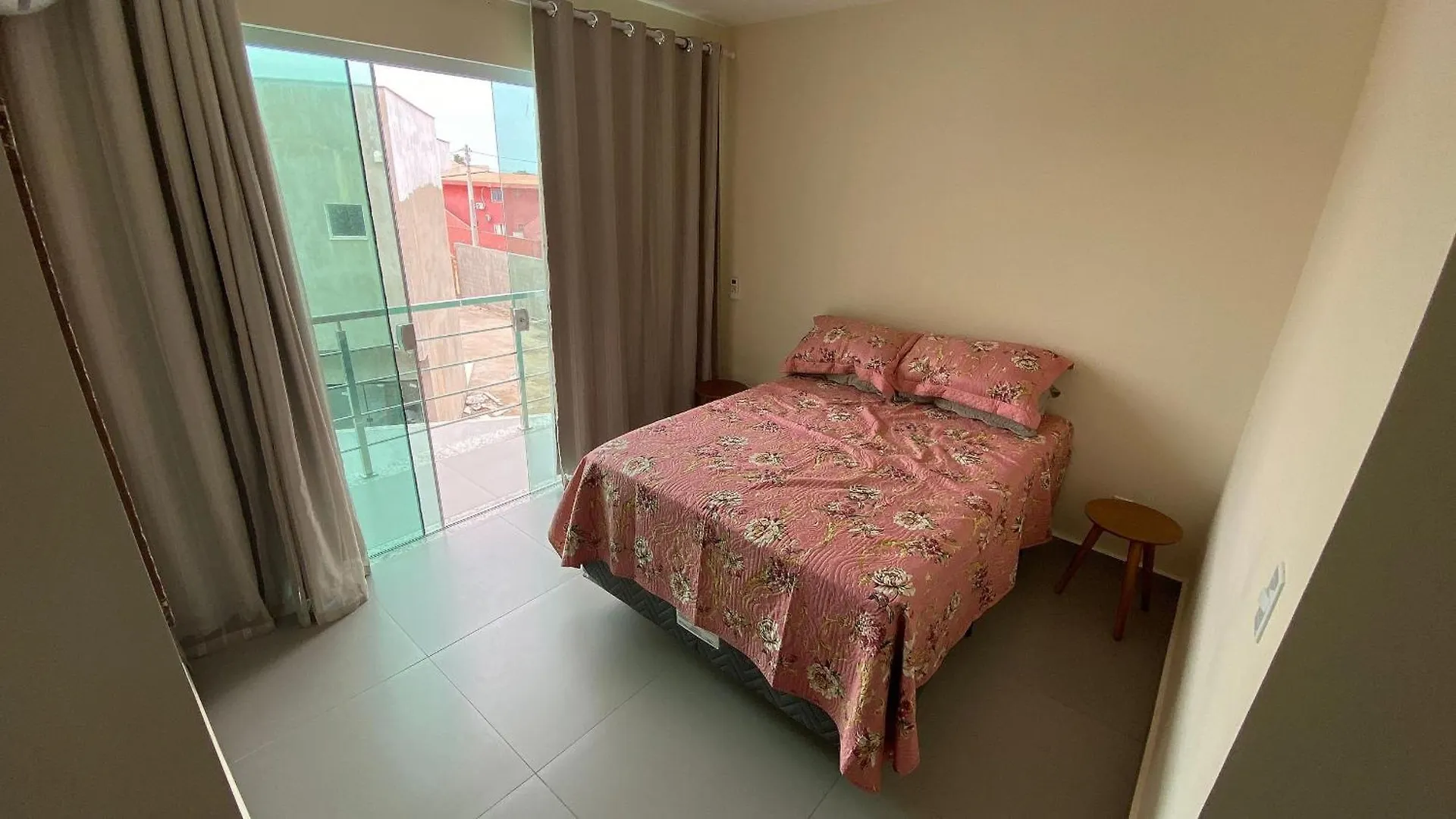 펜션 Condominio 3/4 No Alto Taperapuan 포르투세구로